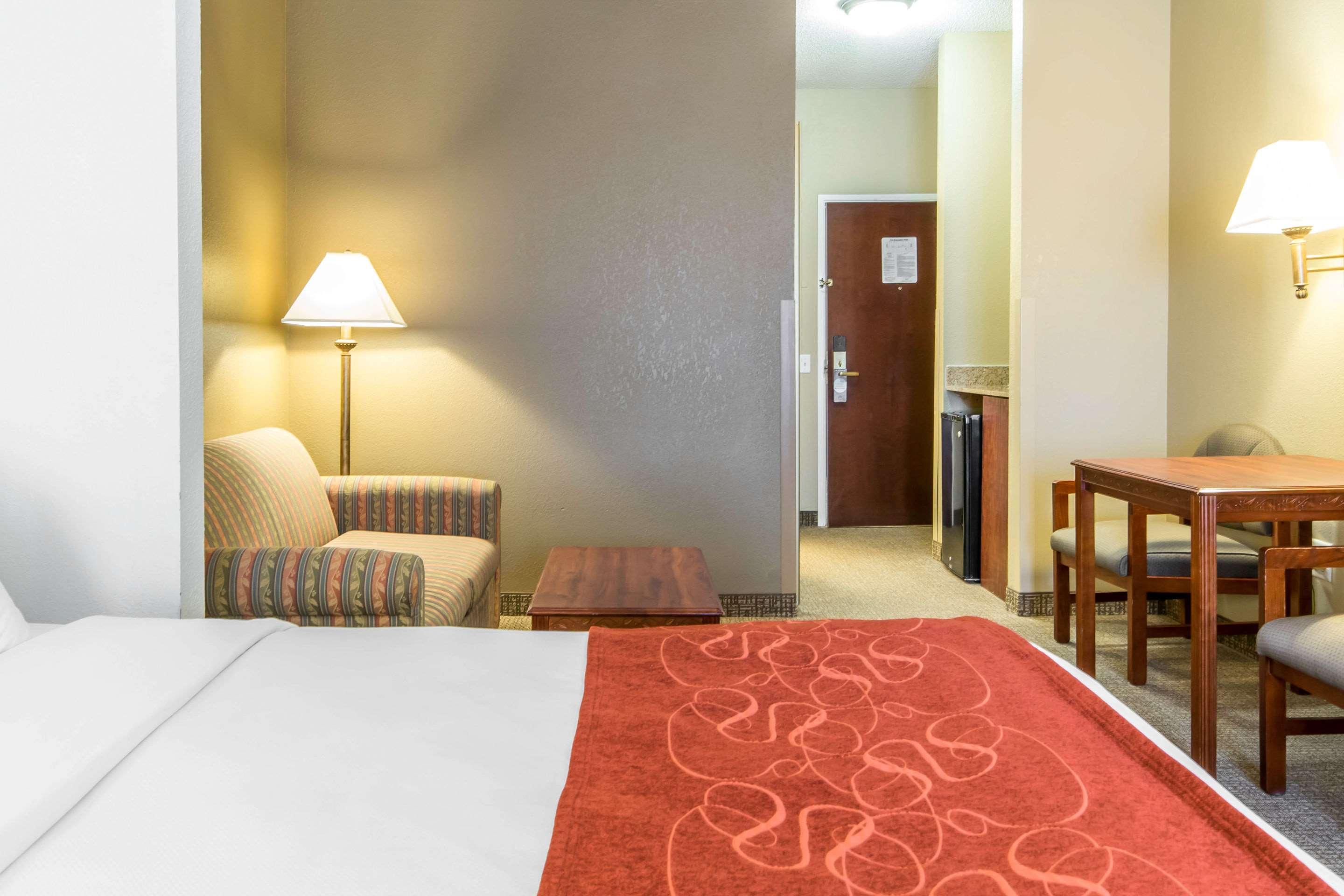 Comfort Suites Оуэнсборо Экстерьер фото